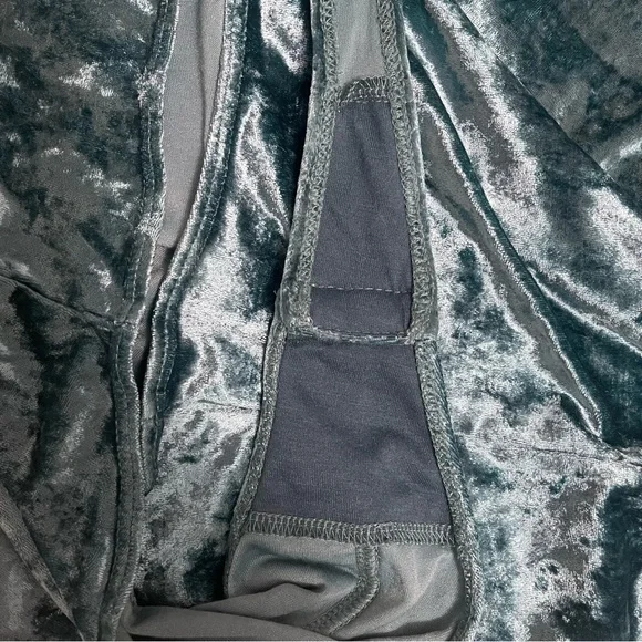 Teal Crushed Velvet V-Neck Bodysuit - Picture 8 of 10